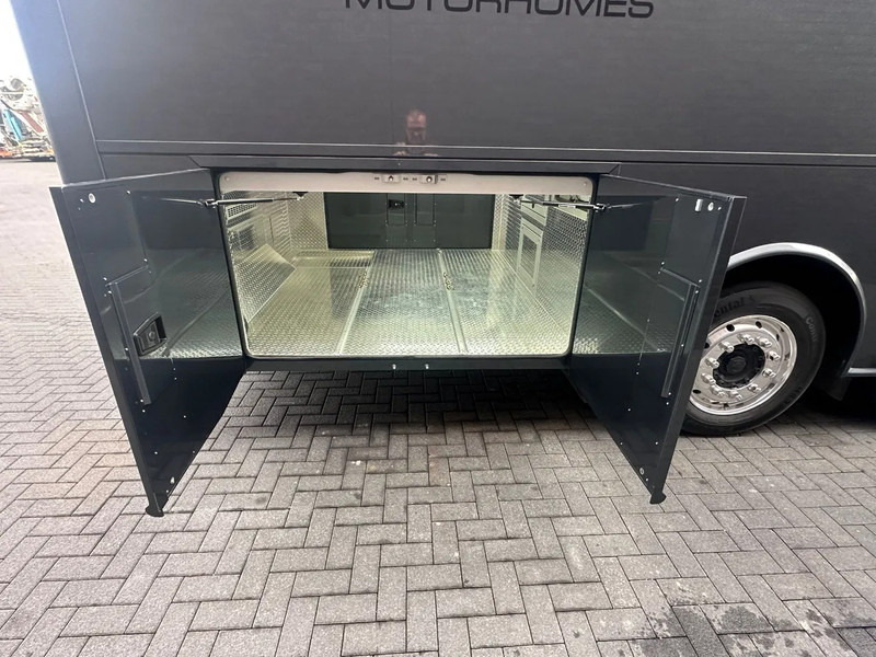 Будинок на колесах Scania 590S 6x2*4 STX 3x pop out - V8 - Demo/New - Full spec -: фото 14 Будинок на колесах Scania 590S 6x2*4 STX 3x pop out - V8 - Demo/New - Full spec -: фото 14