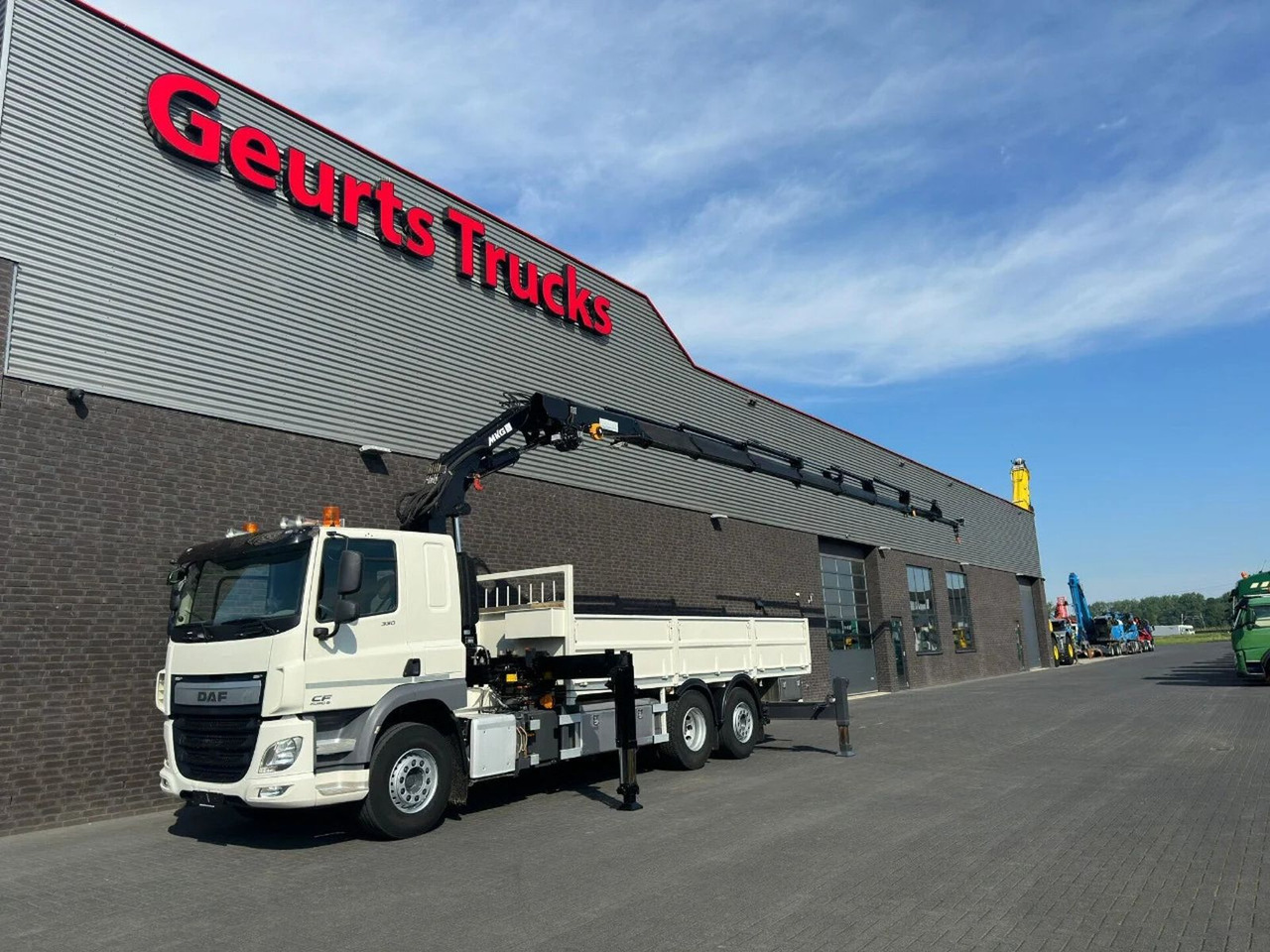 DAF CF 330 6X2 MKG HLK 341 SHP A8 KRAAN/KRAN/CANE/GR - Вантажівка з маніпулятором: фото 2 DAF CF 330 6X2 MKG HLK 341 SHP A8 KRAAN/KRAN/CANE/GR - Вантажівка з маніпулятором: фото 2