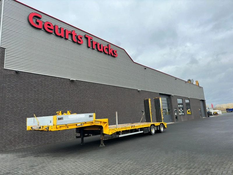 Goldhofer STZ-L2-22/80A SEMI LOWLOADER/DIEPLADER/TIEFLADER - Низькорамна платформа напівпричіп: фото 2 Goldhofer STZ-L2-22/80A SEMI LOWLOADER/DIEPLADER/TIEFLADER - Низькорамна платформа напівпричіп: фото 2
