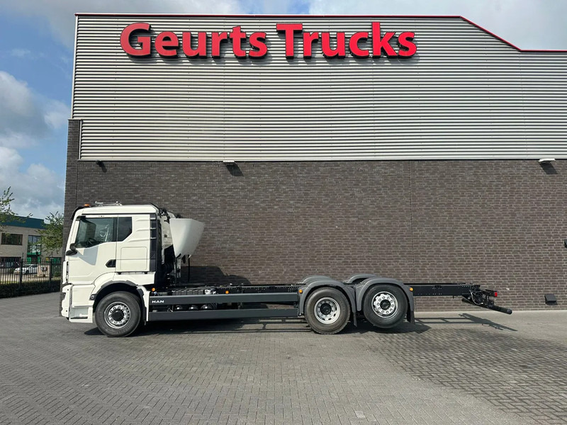 MAN TGS 26.520 6X2H-4 BL CH HYDRO DRIVE CHASSIS CABINE (NIEUW) - Вантажівка шасі: фото 1 MAN TGS 26.520 6X2H-4 BL CH HYDRO DRIVE CHASSIS CABINE (NIEUW) - Вантажівка шасі: фото 1