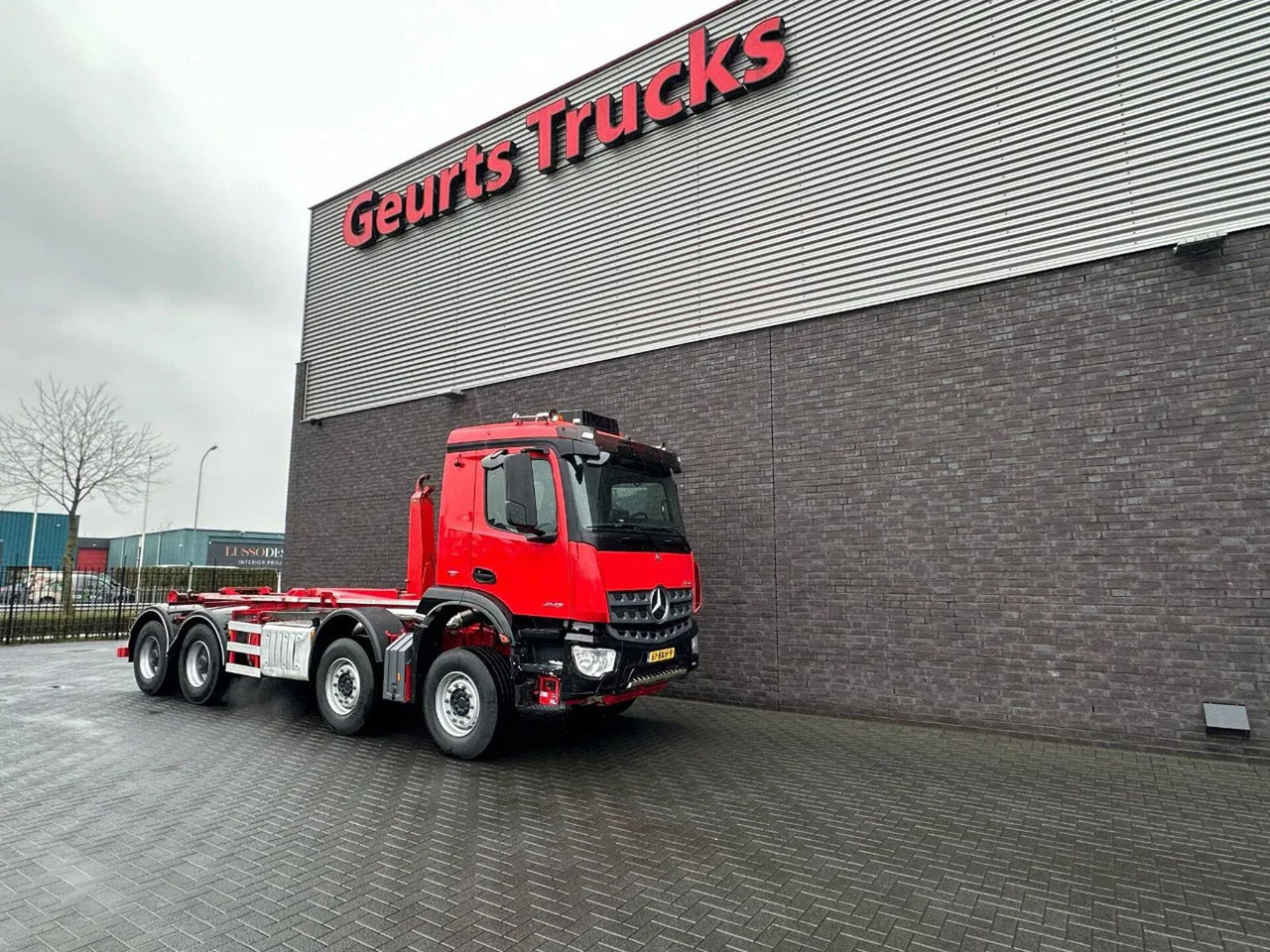 Mercedes-Benz Arocs 8X4 VDL S-30-6600 HAAKARMSYSTEEM/ABROLLKIP - Гаковий мультиліфт вантажівка: фото 5 Mercedes-Benz Arocs 8X4 VDL S-30-6600 HAAKARMSYSTEEM/ABROLLKIP - Гаковий мультиліфт вантажівка: фото 5