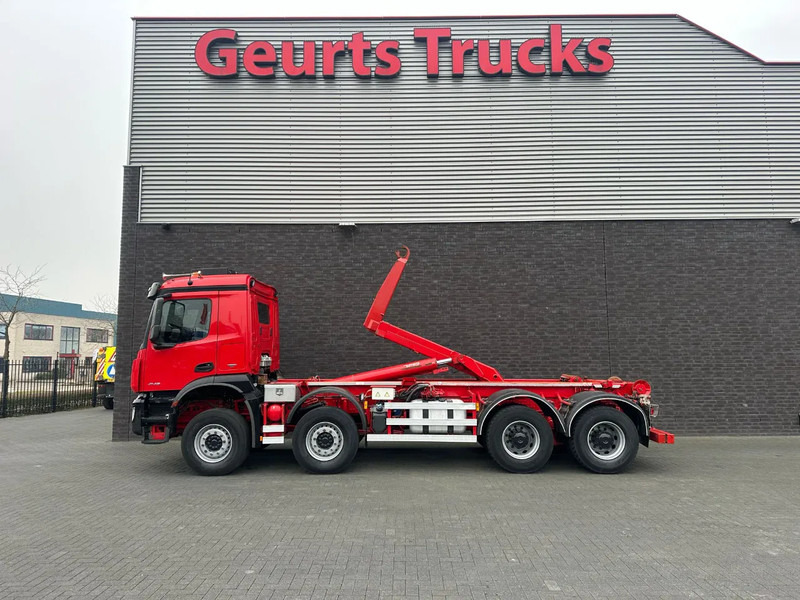Mercedes-Benz Arocs 8X4 VDL S-30-6600 HAAKARMSYSTEEM/ABROLLKIPPER/HOOKLIFT - Тросовий мультиліфт: фото 1 Mercedes-Benz Arocs 8X4 VDL S-30-6600 HAAKARMSYSTEEM/ABROLLKIPPER/HOOKLIFT - Тросовий мультиліфт: фото 1
