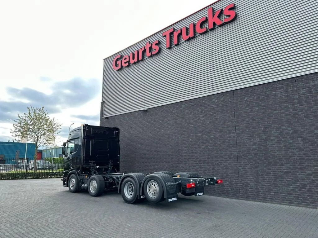 Scania R540 NGS 8X2 CHASSIS NIEUW/NEUE/NEW FULL OPTIONS - Вантажівка шасі: фото 3 Scania R540 NGS 8X2 CHASSIS NIEUW/NEUE/NEW FULL OPTIONS - Вантажівка шасі: фото 3