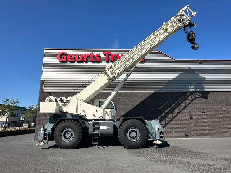 Terex RT130 ROUGH TERRAIN CRANE + JIB - Короткобазний кран: фото 4 Terex RT130 ROUGH TERRAIN CRANE + JIB - Короткобазний кран: фото 4