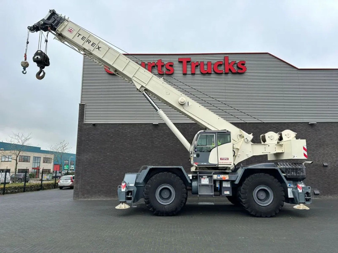 Terex RT780 ROUGH TERRAIN CRANE + JIB - Баштовий кран: фото 1 Terex RT780 ROUGH TERRAIN CRANE + JIB - Баштовий кран: фото 1