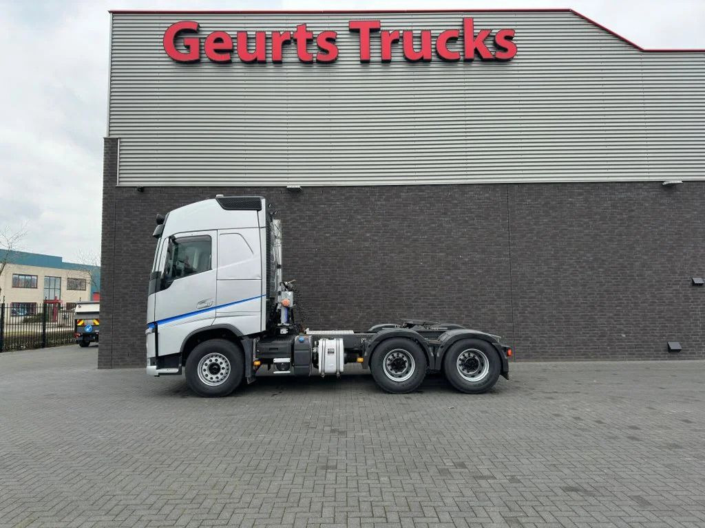 Volvo FH 460 6X4 TREKKER/TRACTOR/SZM EURO 6 HYDRAULIC - Тягач: фото 1 Volvo FH 460 6X4 TREKKER/TRACTOR/SZM EURO 6 HYDRAULIC - Тягач: фото 1