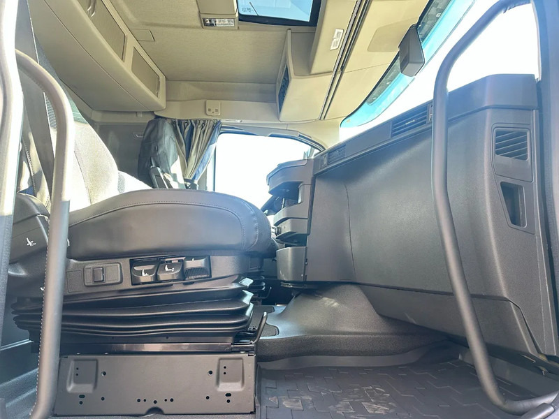 Вантажівка з маніпулятором Volvo FH 500 8X4 RF-RT40G FASSI F1450R.2.8 + JIB L826 KRAAN/KRAN/CRANE/GRUA: фото 18