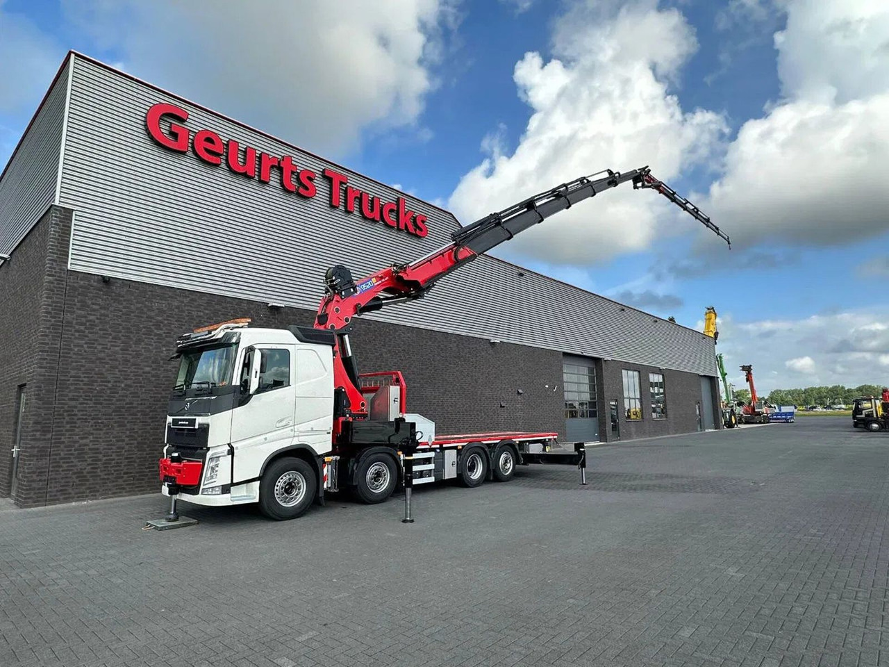 Volvo FH 540 8X2 MET HMF 9520K-K6 + JIB FJ2000-K6 KRAA - Вантажівка з маніпулятором: фото 2 Volvo FH 540 8X2 MET HMF 9520K-K6 + JIB FJ2000-K6 KRAA - Вантажівка з маніпулятором: фото 2