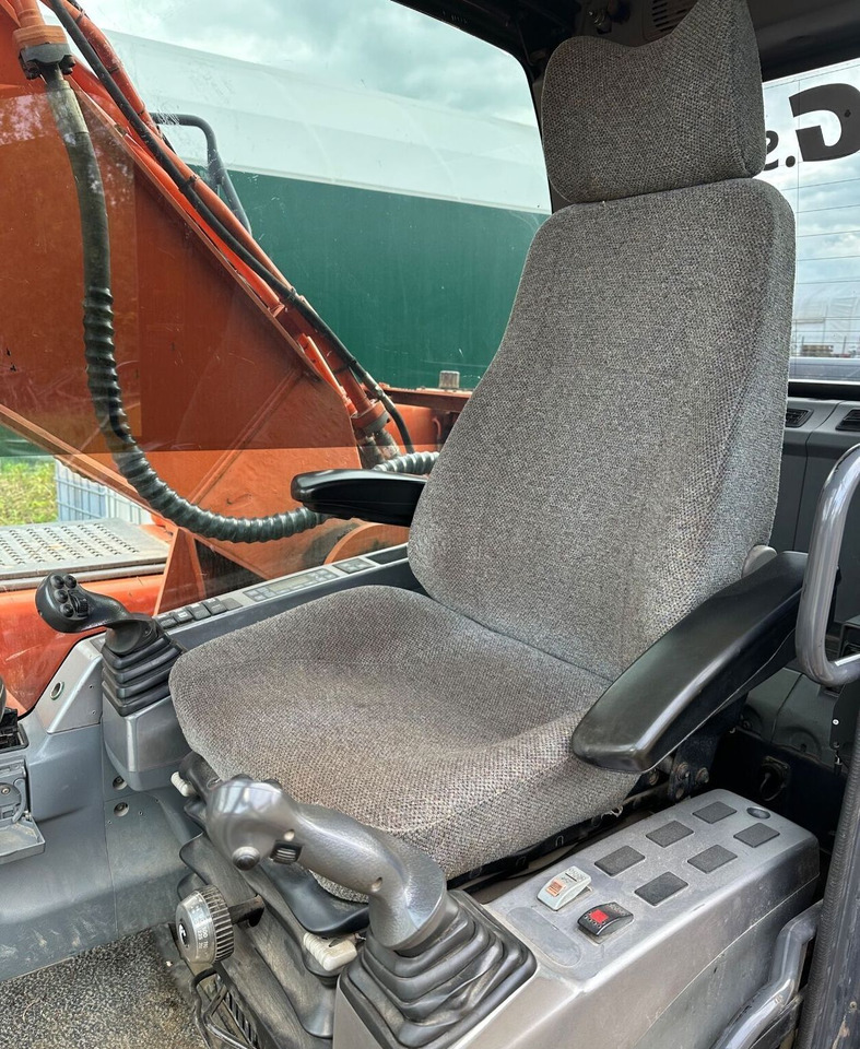 DOOSAN DX 225 LC - Гусеничний екскаватор: фото 4 DOOSAN DX 225 LC - Гусеничний екскаватор: фото 4