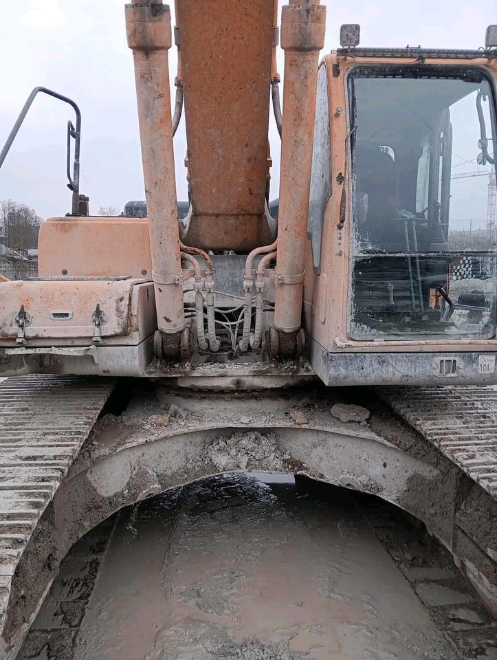 Hyundai R 300 - Гусеничний екскаватор: фото 2 Hyundai R 300 - Гусеничний екскаватор: фото 2