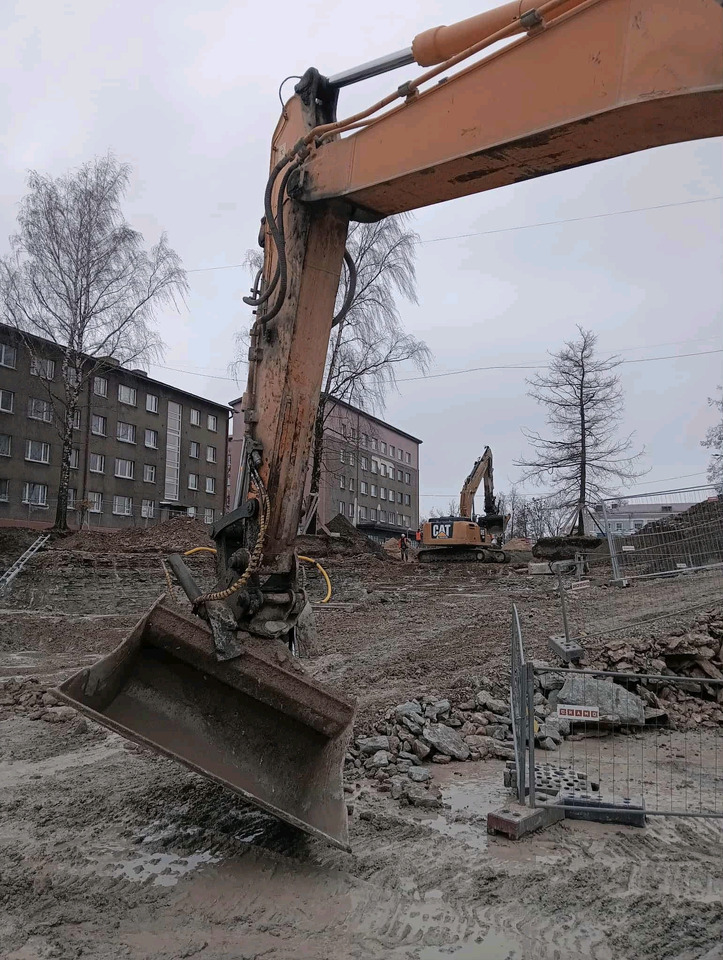 Hyundai R 300 - Гусеничний екскаватор: фото 3 Hyundai R 300 - Гусеничний екскаватор: фото 3