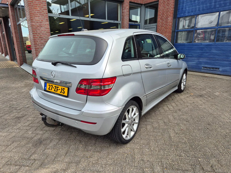 Mercedes-Benz B-Klasse 200 Automaat.trekhaak. - Легковий автомобіль: фото 3 Mercedes-Benz B-Klasse 200 Automaat.trekhaak. - Легковий автомобіль: фото 3