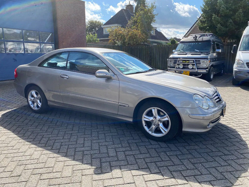 Mercedes-Benz CLK-Klasse C 200 KOMP. Autom. - Легковий автомобіль: фото 2 Mercedes-Benz CLK-Klasse C 200 KOMP. Autom. - Легковий автомобіль: фото 2
