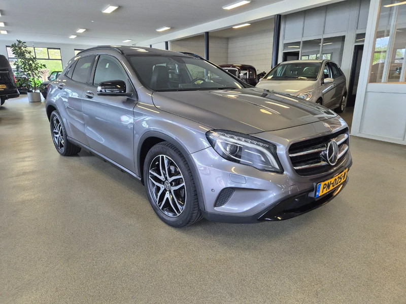 Mercedes-Benz GLA 200 Automaat. AMG. Edition 1 - Легковий автомобіль: фото 3 Mercedes-Benz GLA 200 Automaat. AMG. Edition 1 - Легковий автомобіль: фото 3