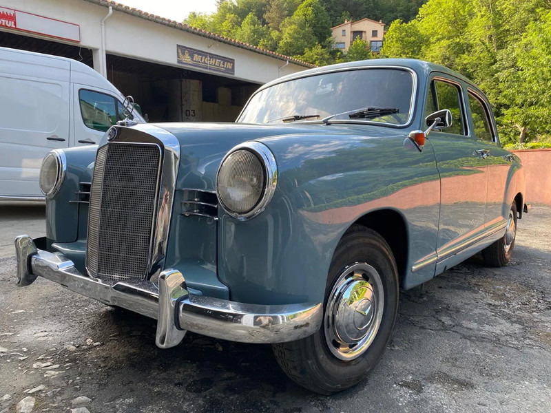 Mercedes-Benz ponton geheel gerestaureerd 180 - Легковий автомобіль: фото 1 Mercedes-Benz ponton geheel gerestaureerd 180 - Легковий автомобіль: фото 1