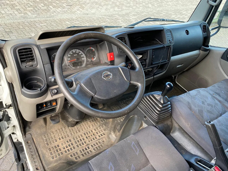 Nissan Cabstar .laadklep TL3513. - Фургон з закритим кузовом: фото 5 Nissan Cabstar .laadklep TL3513. - Фургон з закритим кузовом: фото 5