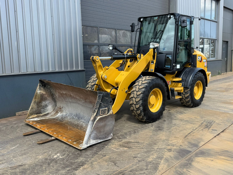 Caterpillar 908M CE + EPA - Колісний навантажувач: фото 2 Caterpillar 908M CE + EPA - Колісний навантажувач: фото 2