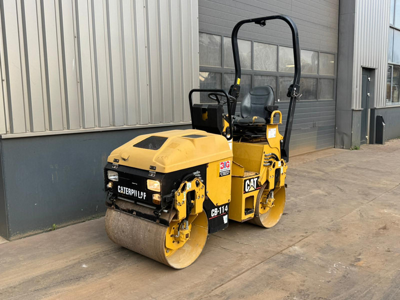 Caterpillar CB114 - Каток: фото 2 Caterpillar CB114 - Каток: фото 2
