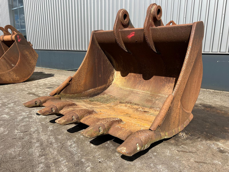 Caterpillar Caterpillar 385 bucket with teeth - Ківш: фото 1 Caterpillar Caterpillar 385 bucket with teeth - Ківш: фото 1