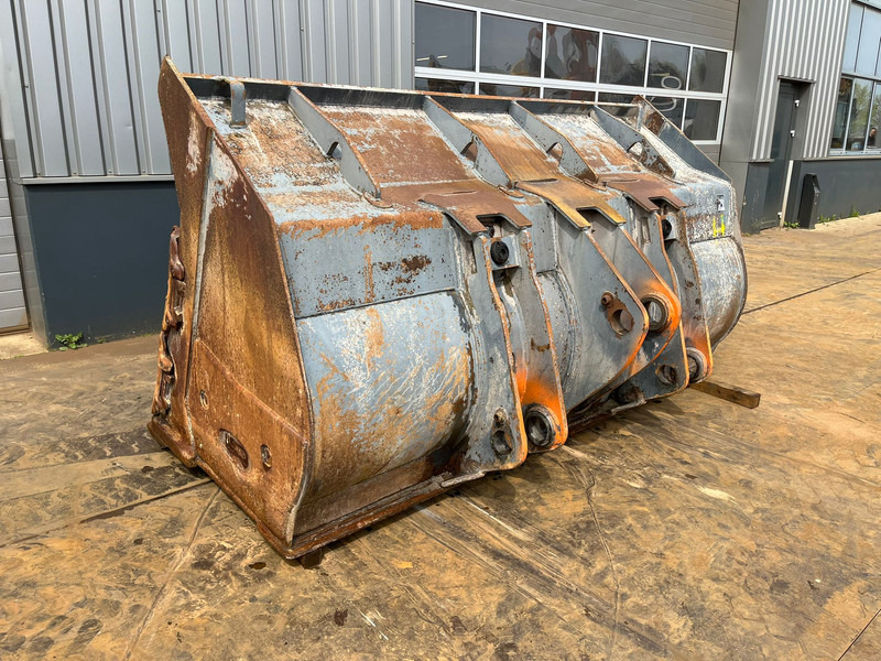 Doosan Bucket DL420-3 4500 l - Ківш: фото 1 Doosan Bucket DL420-3 4500 l - Ківш: фото 1