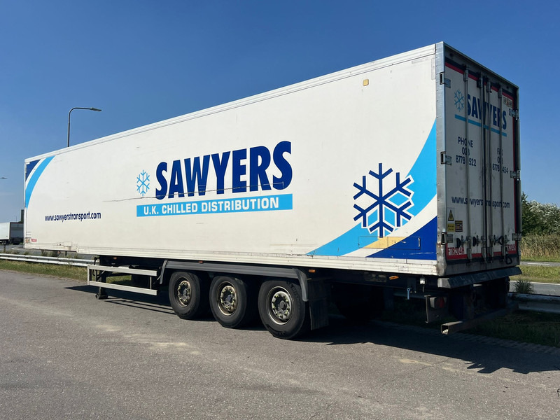 Gray and Adams Meat Hook Thermo King SLXE 400 - Рефрижератор напівпричіп: фото 3 Gray and Adams Meat Hook Thermo King SLXE 400 - Рефрижератор напівпричіп: фото 3