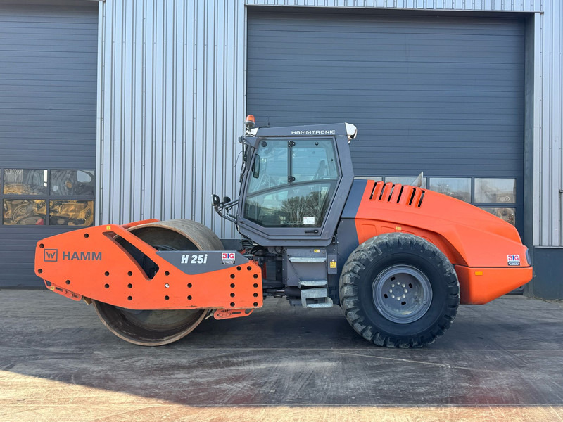 Hamm H25i - Каток: фото 1 Hamm H25i - Каток: фото 1