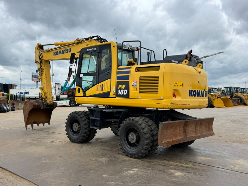 Komatsu PW180-11 - Колісний екскаватор: фото 3 Komatsu PW180-11 - Колісний екскаватор: фото 3