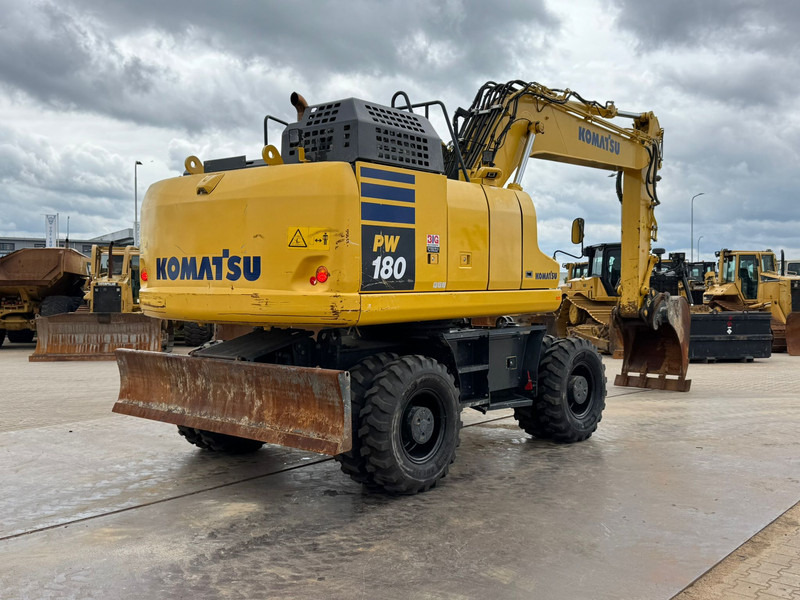 Komatsu PW180-11 - Колісний екскаватор: фото 5 Komatsu PW180-11 - Колісний екскаватор: фото 5