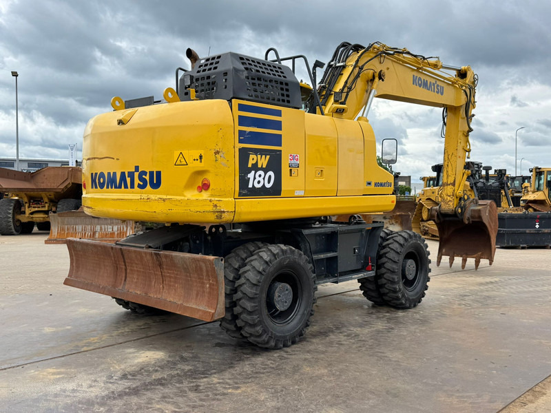 Komatsu PW180-11 - Колісний екскаватор: фото 5 Komatsu PW180-11 - Колісний екскаватор: фото 5
