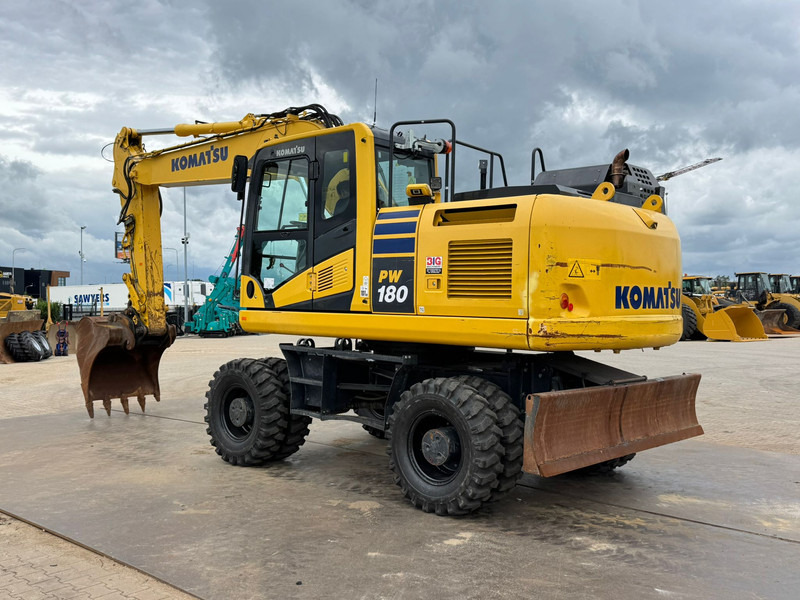Komatsu PW180-11 - Колісний екскаватор: фото 3 Komatsu PW180-11 - Колісний екскаватор: фото 3