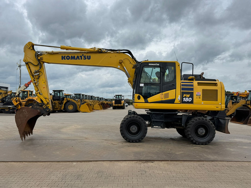 Komatsu PW180-11 - Колісний екскаватор: фото 1 Komatsu PW180-11 - Колісний екскаватор: фото 1