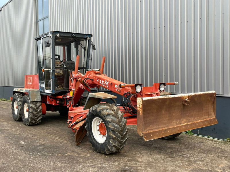 Грейдер O & K F106A 6x6 Motor Grader: фото 9