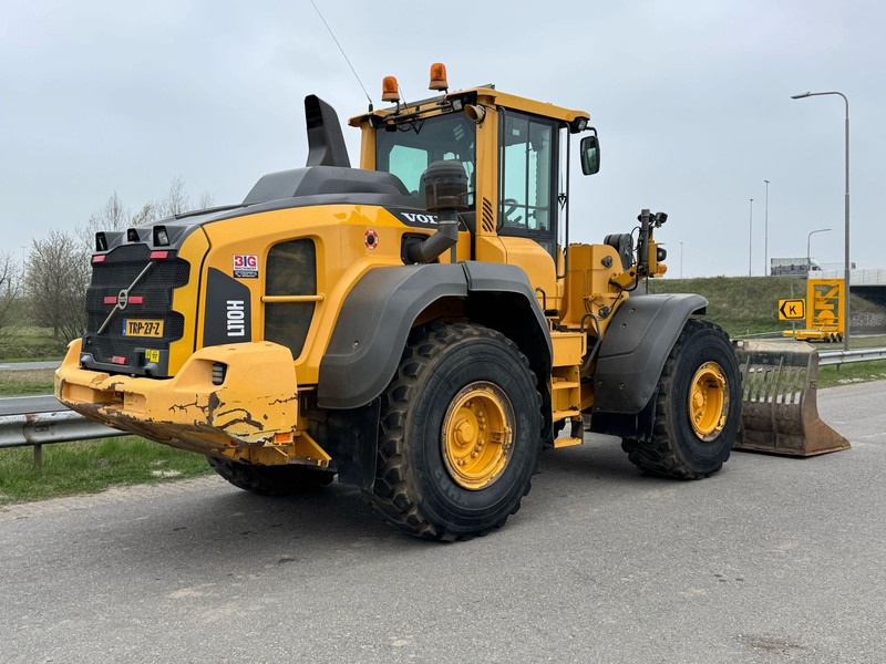 Volvo L110H - Колісний навантажувач: фото 5 Volvo L110H - Колісний навантажувач: фото 5