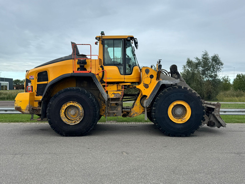 Volvo L220H - Колісний навантажувач: фото 5 Volvo L220H - Колісний навантажувач: фото 5