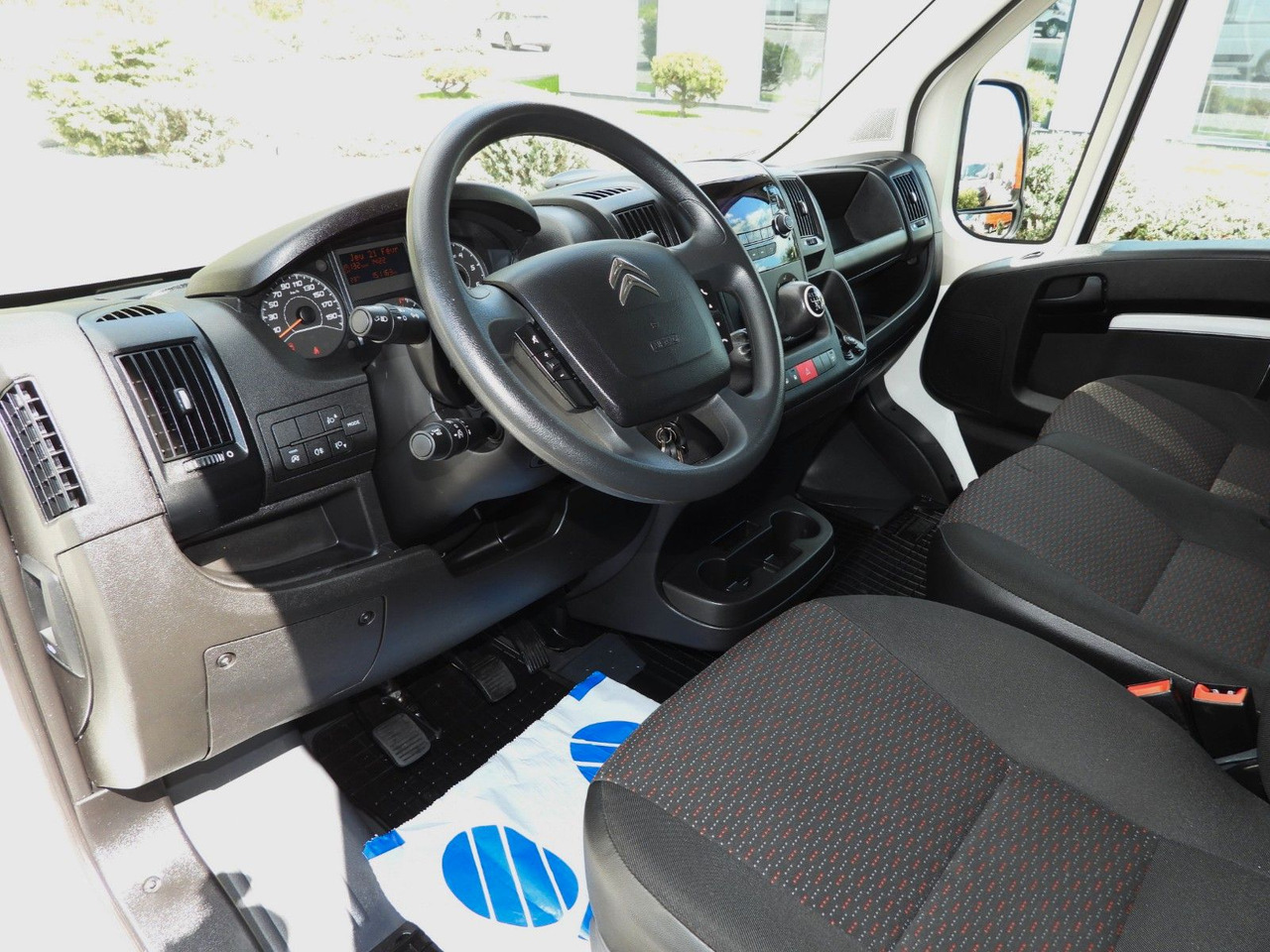 Citroën JUMPER KASTENWAGEN DOPPELKABINE 7 SITZE TEMPOMAT - Суцільнометалевий фургон, Вантажопасажирський фургон: фото 2 Citroën JUMPER KASTENWAGEN DOPPELKABINE 7 SITZE TEMPOMAT - Суцільнометалевий фургон, Вантажопасажирський фургон: фото 2
