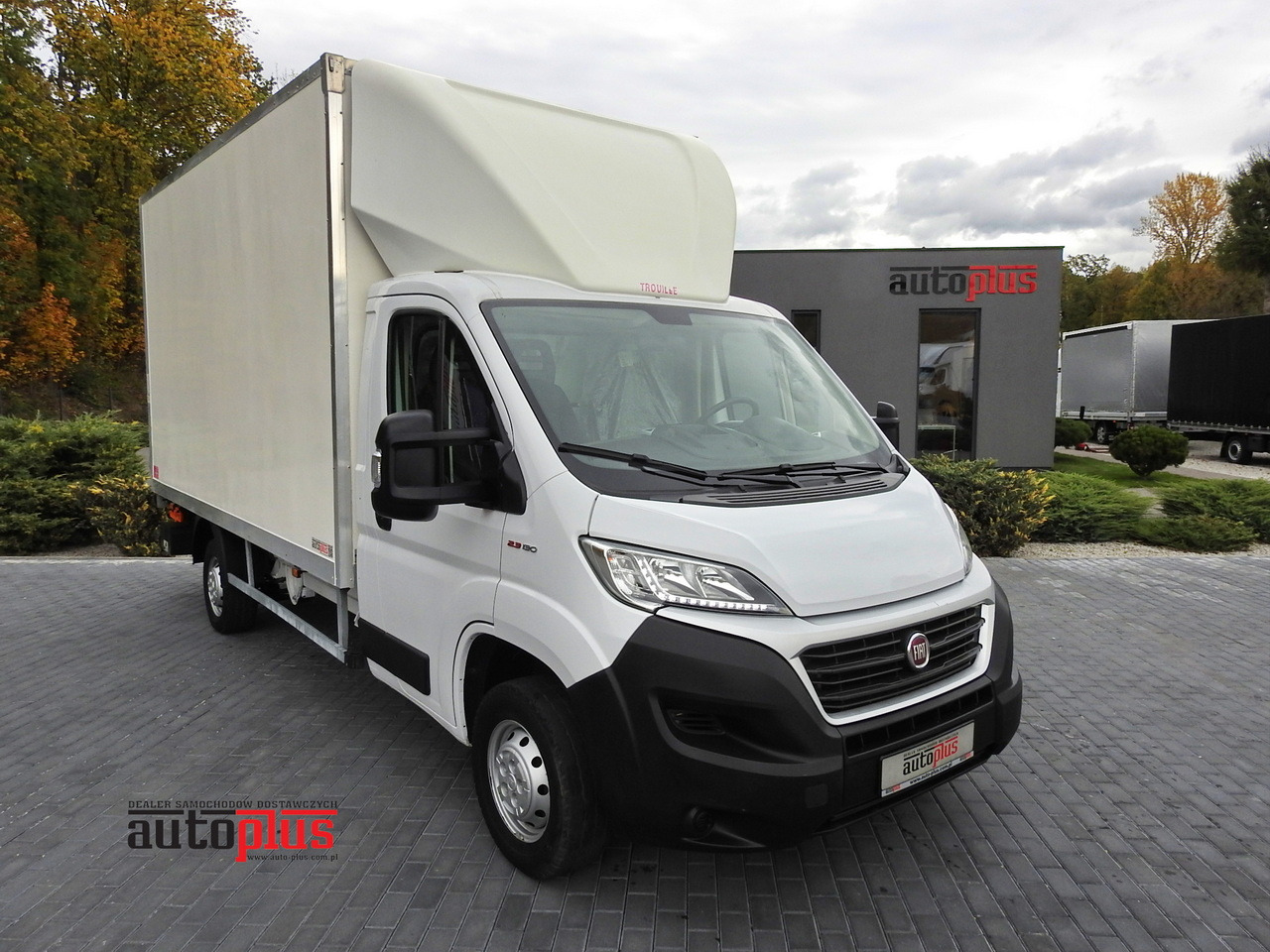 FIAT DUCATO BOX LIFT 8 PALLETS CRUISE CONTROL NAVIGATION AIR CONDITIONING LED LIGHTS 130HP - Фургон з закритим кузовом: фото 1 FIAT DUCATO BOX LIFT 8 PALLETS CRUISE CONTROL NAVIGATION AIR CONDITIONING LED LIGHTS 130HP - Фургон з закритим кузовом: фото 1