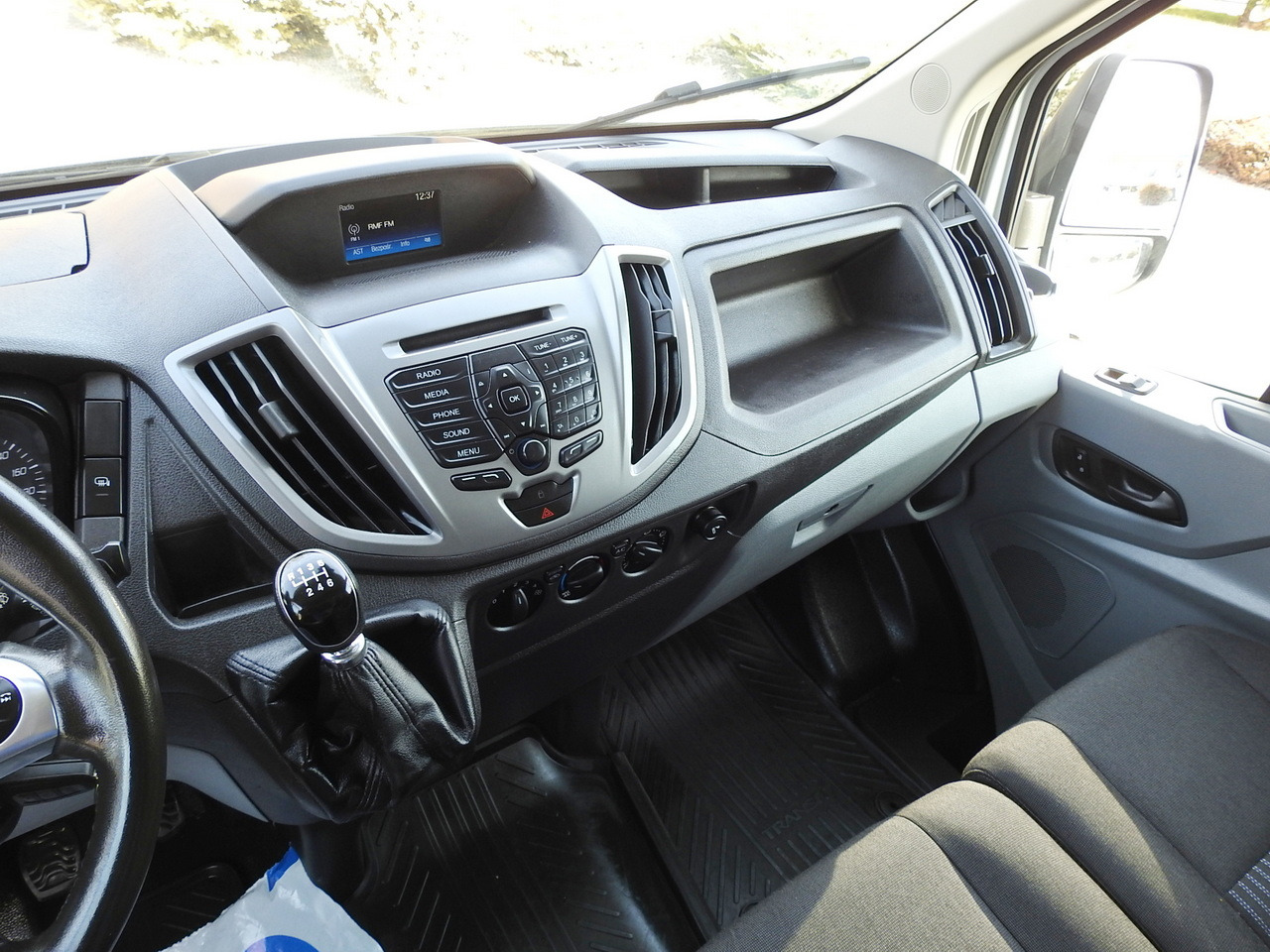 Фургон з закритим кузовом FORD TRANSIT  BOX LIFT 8 PALLETS CRUISE CONTROL LED LIGHTS TWIN WHEELS AIR CONDITIONING  170HP: фото 34