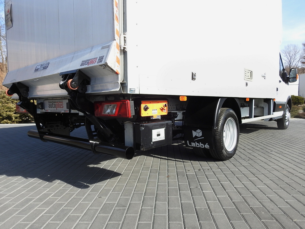 Фургон з закритим кузовом FORD TRANSIT  BOX LIFT 8 PALLETS CRUISE CONTROL LED LIGHTS TWIN WHEELS AIR CONDITIONING  170HP: фото 24