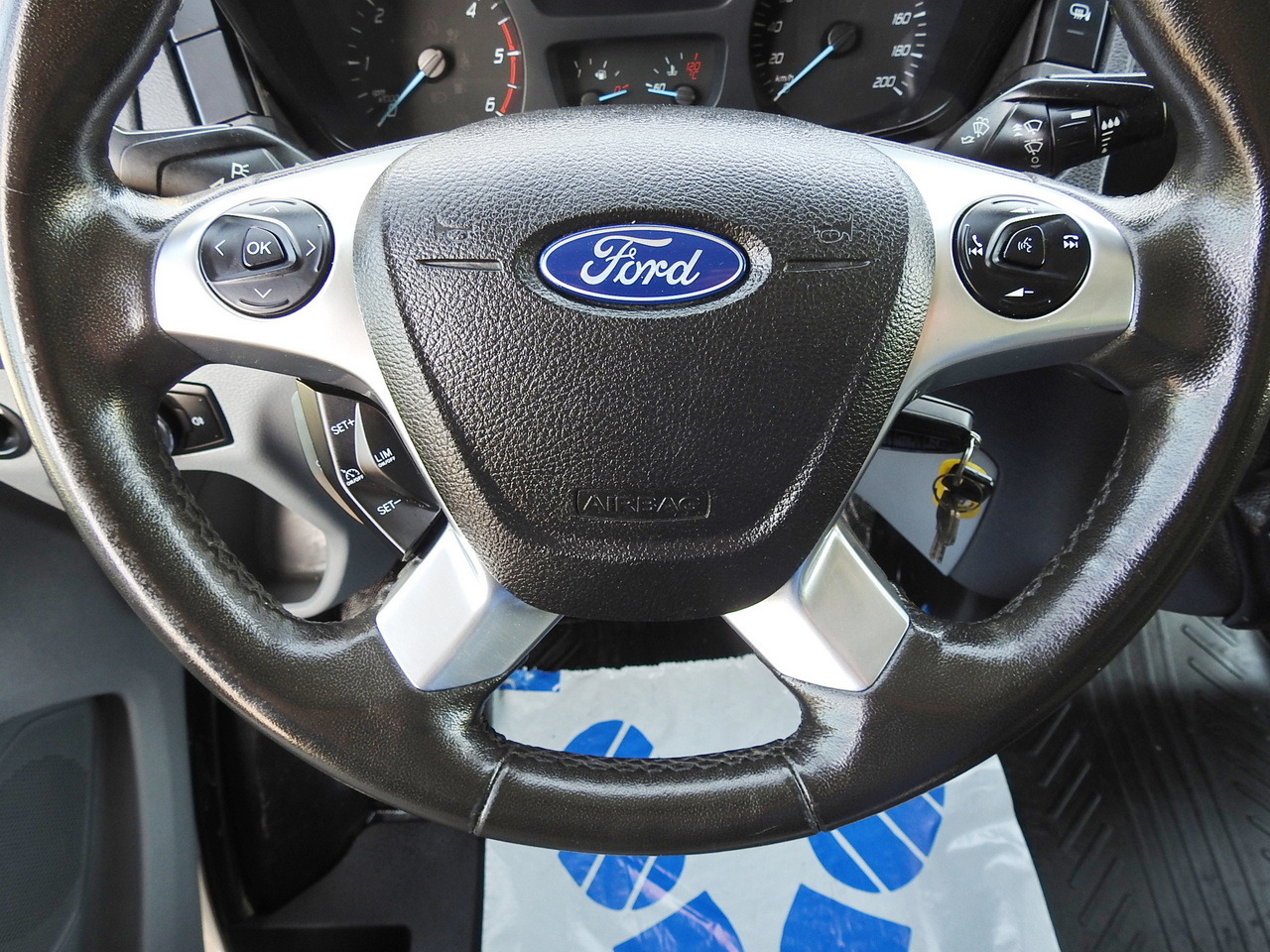 Фургон з закритим кузовом FORD TRANSIT  BOX LIFT 8 PALLETS CRUISE CONTROL LED LIGHTS TWIN WHEELS AIR CONDITIONING  170HP: фото 31