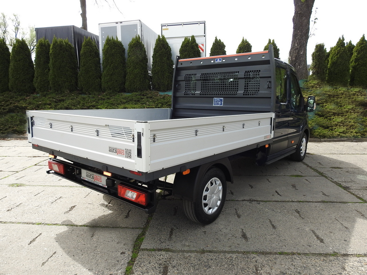 FORD TRANSIT STAKE BODY DOUBLE CABIN DOKA 7 SEATS CRUISE CONTROL AIR CONDITIONING LED LIGHTS 130HP - Вантажопасажирський фургон: фото 3 FORD TRANSIT STAKE BODY DOUBLE CABIN DOKA 7 SEATS CRUISE CONTROL AIR CONDITIONING LED LIGHTS 130HP - Вантажопасажирський фургон: фото 3