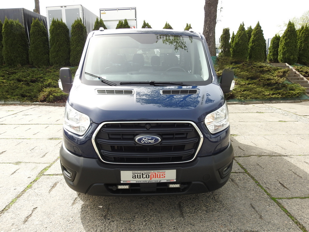 FORD TRANSIT STAKE BODY DOUBLE CABIN DOKA 7 SEATS CRUISE CONTROL AIR CONDITIONING LED LIGHTS 130HP - Вантажопасажирський фургон: фото 5 FORD TRANSIT STAKE BODY DOUBLE CABIN DOKA 7 SEATS CRUISE CONTROL AIR CONDITIONING LED LIGHTS 130HP - Вантажопасажирський фургон: фото 5