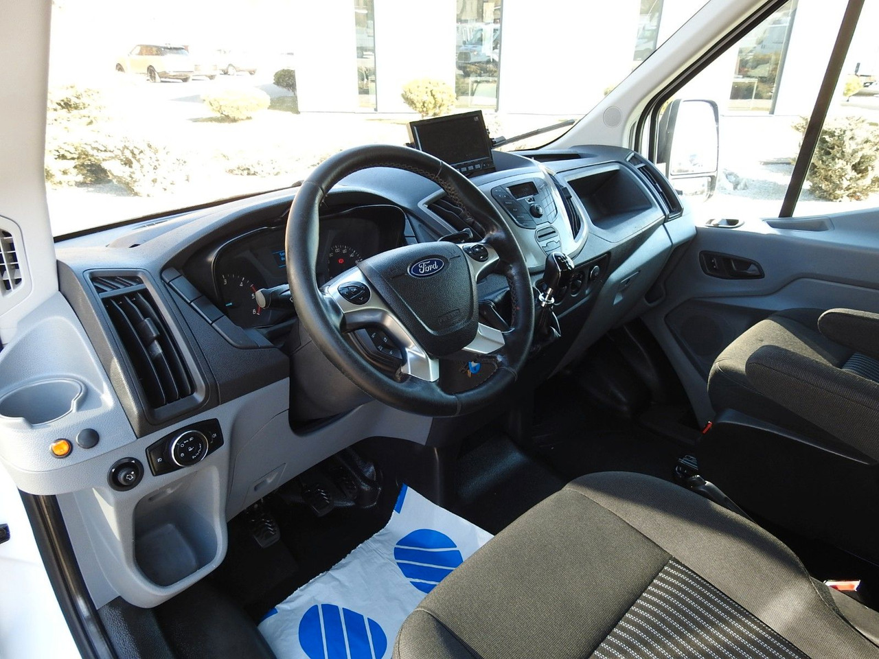 Ford TRANSIT KIPPER DOPPELKABINE DOKA 6 SITZE - Малотоннажний самоскид, Вантажопасажирський фургон: фото 2 Ford TRANSIT KIPPER DOPPELKABINE DOKA 6 SITZE - Малотоннажний самоскид, Вантажопасажирський фургон: фото 2