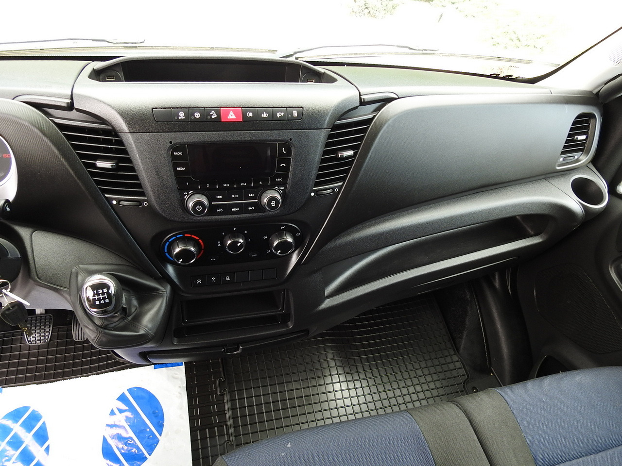 Фургон з закритим кузовом IVECO DAILY 35S14 8 PALLETS CRUISE CONTROL TWIN WHEELS AIR CONDITIONING 140HP: фото 29 Фургон з закритим кузовом IVECO DAILY 35S14 8 PALLETS CRUISE CONTROL TWIN WHEELS AIR CONDITIONING 140HP: фото 29