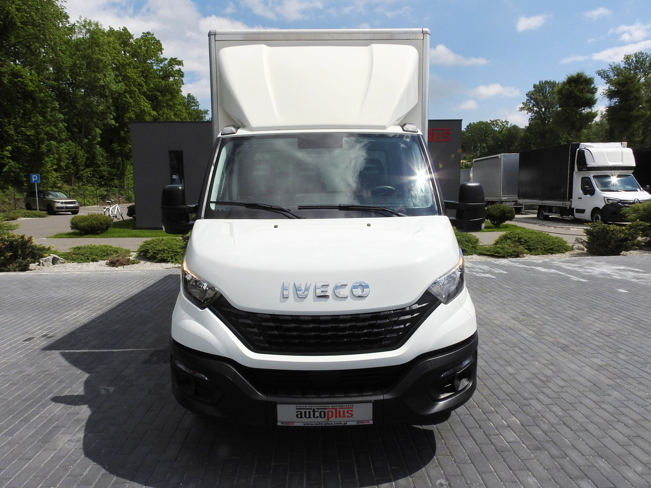 Фургон з закритим кузовом IVECO DAILY 35S14 8 PALLETS CRUISE CONTROL TWIN WHEELS AIR CONDITIONING 140HP: фото 5 Фургон з закритим кузовом IVECO DAILY 35S14 8 PALLETS CRUISE CONTROL TWIN WHEELS AIR CONDITIONING 140HP: фото 5