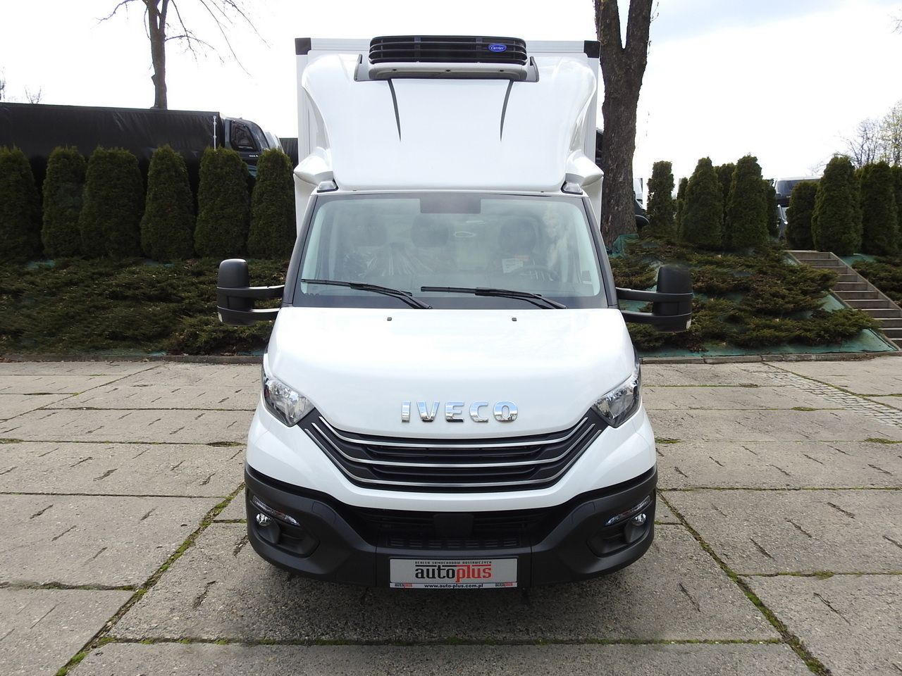 IVECO DAILY 35S16 NEW REGRIGERATOR BOX -10*C 8 PALLETS HEATING FUNCTION POWER SUPPLY 230V CRUISE CONTROL AIR CONDITIONING 160HP - Фургон-рефрижератор: фото 5 IVECO DAILY 35S16 NEW REGRIGERATOR BOX -10*C 8 PALLETS HEATING FUNCTION POWER SUPPLY 230V CRUISE CONTROL AIR CONDITIONING 160HP - Фургон-рефрижератор: фото 5