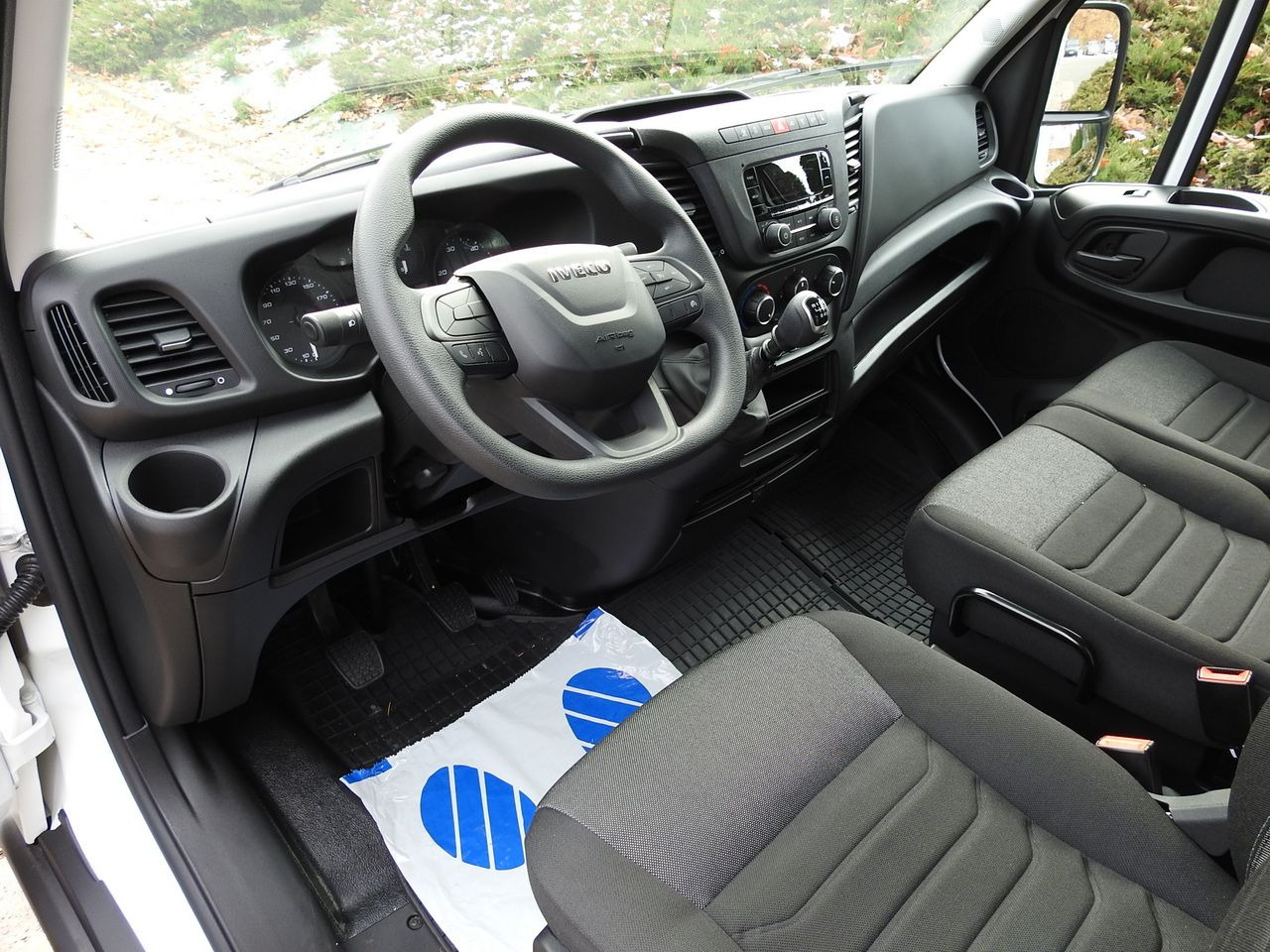 IVECO DAILY 35S16 NEW TARPAULIN LIFT 8 PALLETS CRUISE CONTROL AIR CONDITIONING 160HP - Тентований фургон: фото 2 IVECO DAILY 35S16 NEW TARPAULIN LIFT 8 PALLETS CRUISE CONTROL AIR CONDITIONING 160HP - Тентований фургон: фото 2