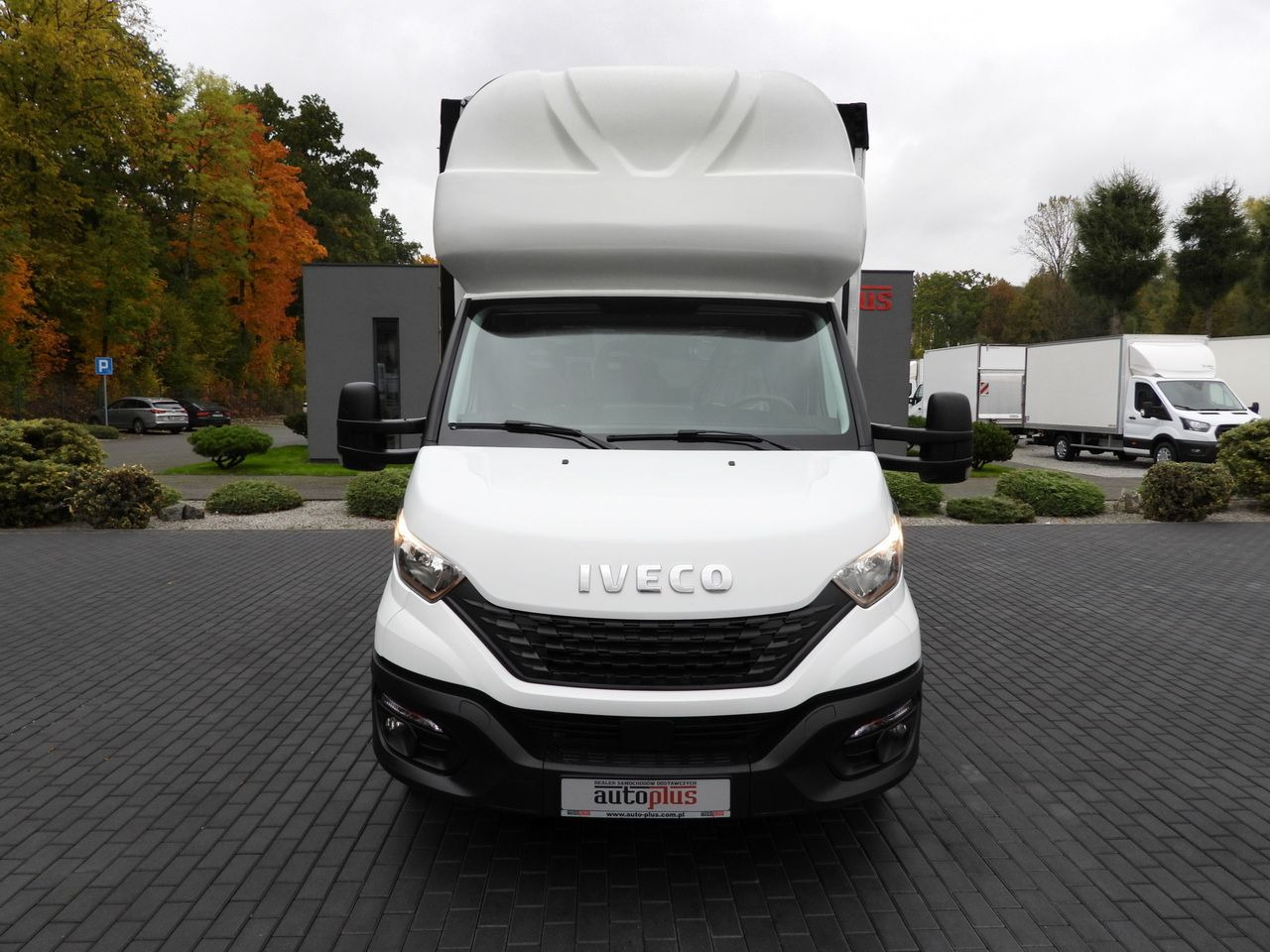 IVECO DAILY 35S18 TARPAULIN LIFT 8 PALLETS WEBASTO CRUISE CONTROL AIR CONDITIONING 180HP - Тентований фургон: фото 5 IVECO DAILY 35S18 TARPAULIN LIFT 8 PALLETS WEBASTO CRUISE CONTROL AIR CONDITIONING 180HP - Тентований фургон: фото 5