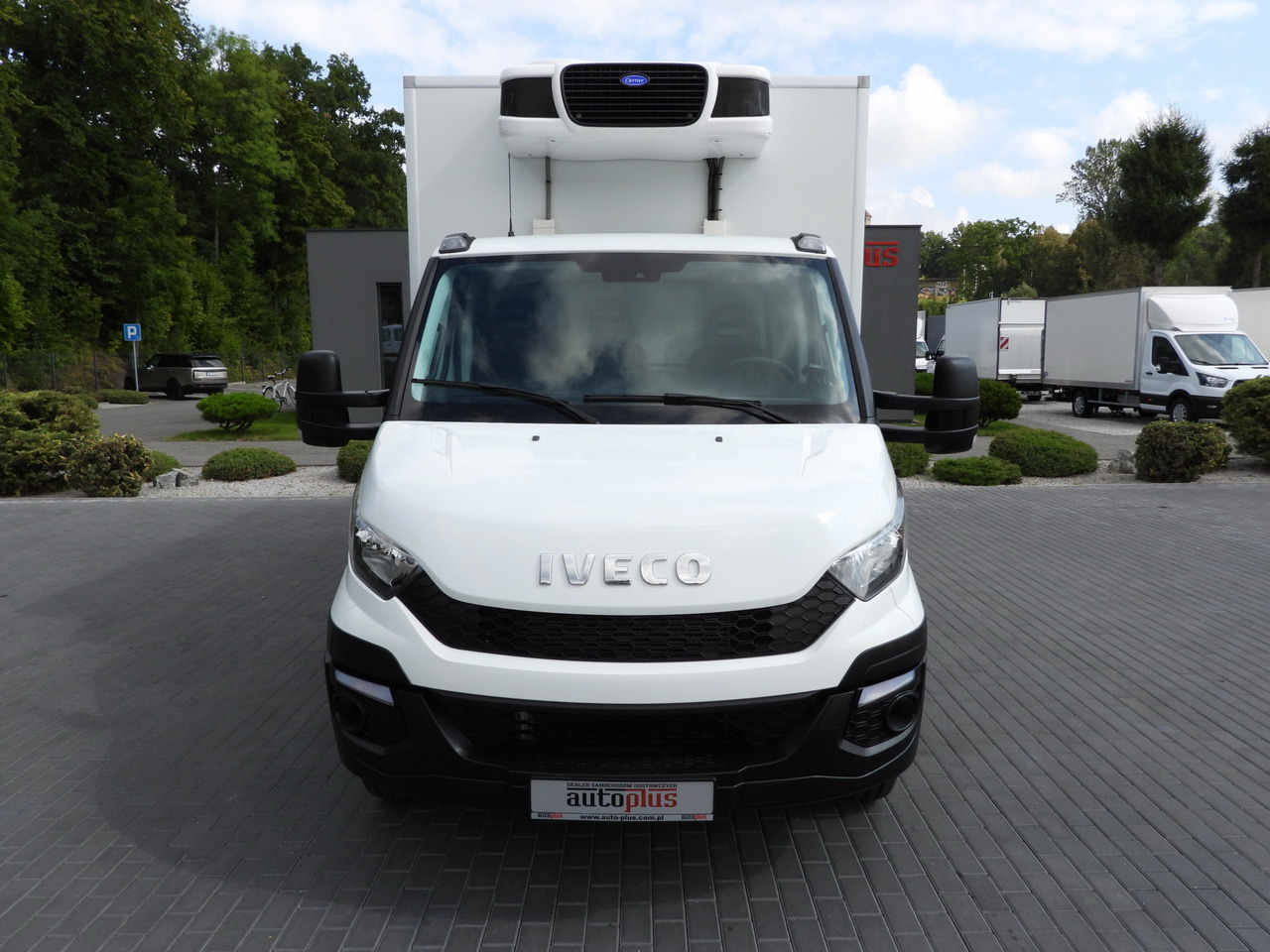 IVECO DAILY 70C17 REFRIGERATOR 1*C LIFT 10 PALLETS POWER SUPPLY 230V CRUISE CONTROL AIR CONDITIONING PNEUMATICS AUTOMATIC TRANSMISSION HI-MATIC TWIN WHEELS 170HP - Рефрижератор вантажівка: фото 5 IVECO DAILY 70C17 REFRIGERATOR 1*C LIFT 10 PALLETS POWER SUPPLY 230V CRUISE CONTROL AIR CONDITIONING PNEUMATICS AUTOMATIC TRANSMISSION HI-MATIC TWIN WHEELS 170HP - Рефрижератор вантажівка: фото 5