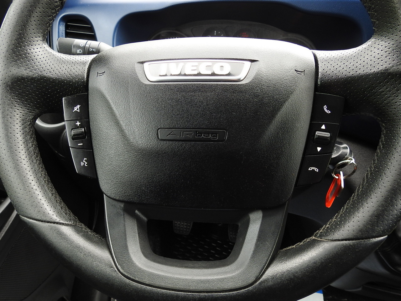 Тентована вантажівка IVECO DAILY 70C18 TARPAULIN LIFT 12 PALLETS WEBASTO CRUISE CONTROL TWIN WHEELS AIR CONDITIONING  180HP: фото 34