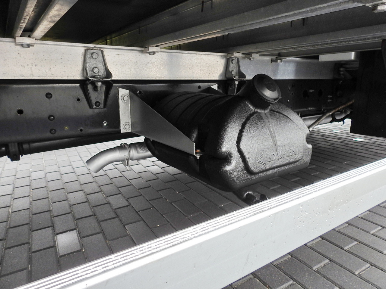 Тентована вантажівка IVECO DAILY 70C18 TARPAULIN LIFT 12 PALLETS WEBASTO CRUISE CONTROL TWIN WHEELS AIR CONDITIONING  180HP: фото 26